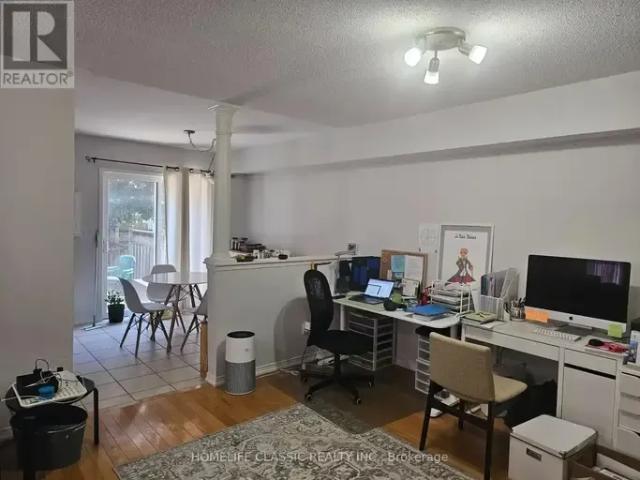 Townhouse for rent in Oakville