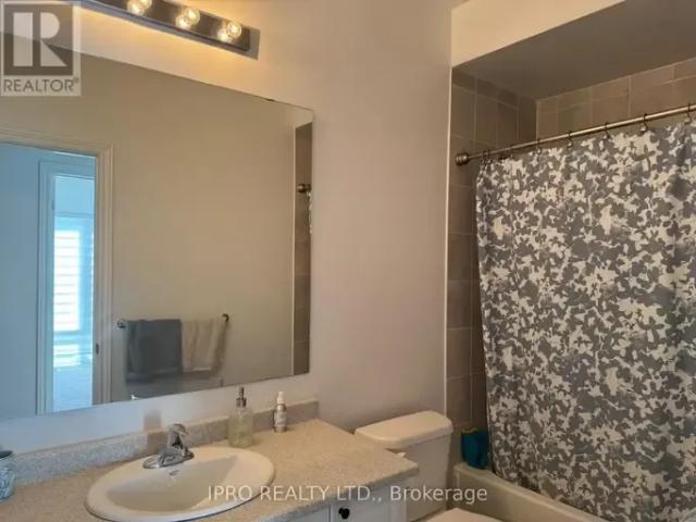 Townhouse for rent in Oakville