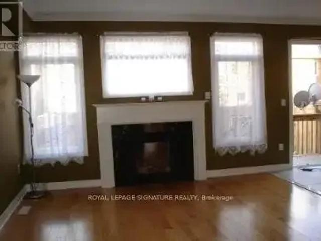 Townhouse for rent in Oakville, Ontario