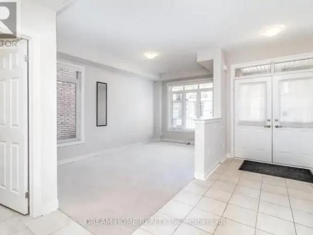 Townhouse for rent in Oakville, Ontario