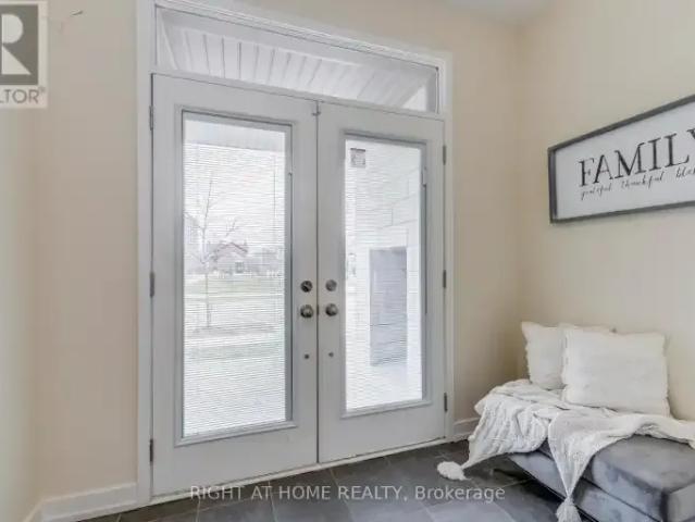 Townhouse for rent in Oakville, Golden Horseshoe