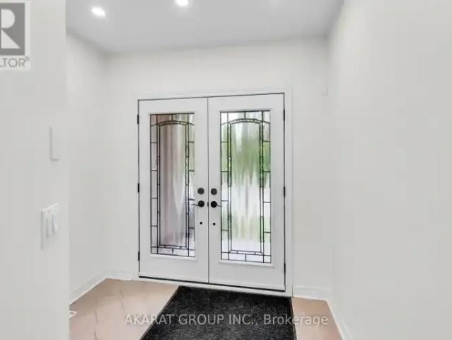 Townhouse for rent in Oakville, Golden Horseshoe