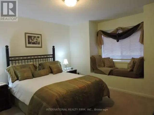 Townhouse for rent in Oakville, Ontario