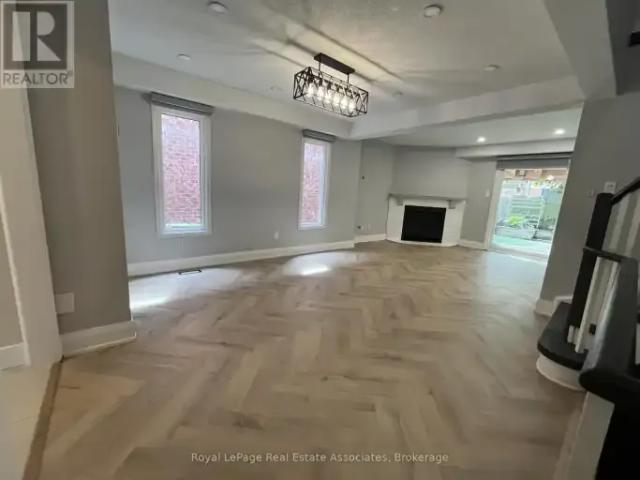 Townhouse for rent in Oakville, Ontario