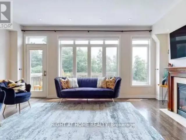 Townhouse for rent in Oakville, Ontario