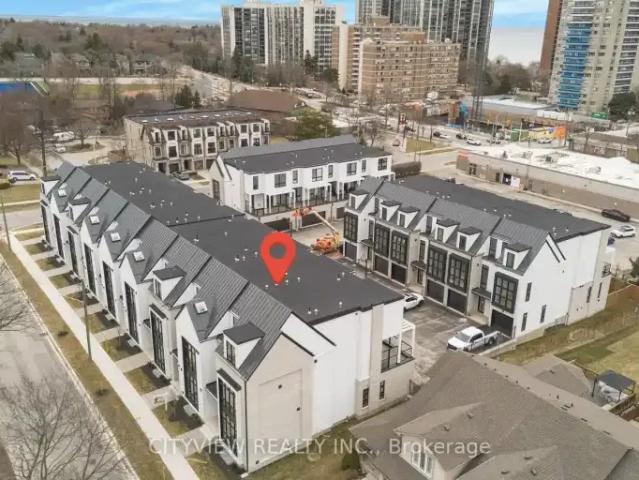 Townhouse for rent in Oakville, Ontario