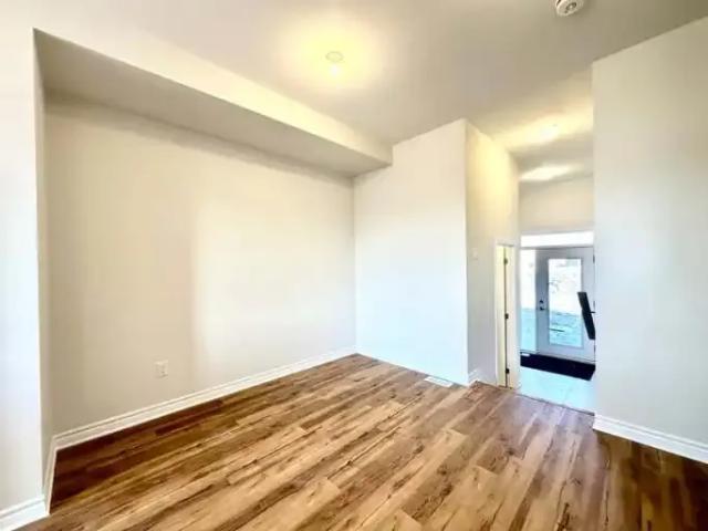 Townhouse for rent in Mulhurst Bay, Ontario