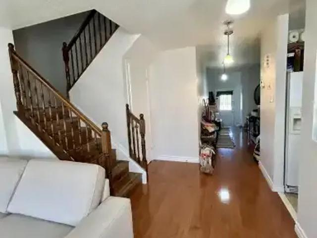 Townhouse for rent in Mulhurst Bay, Ontario