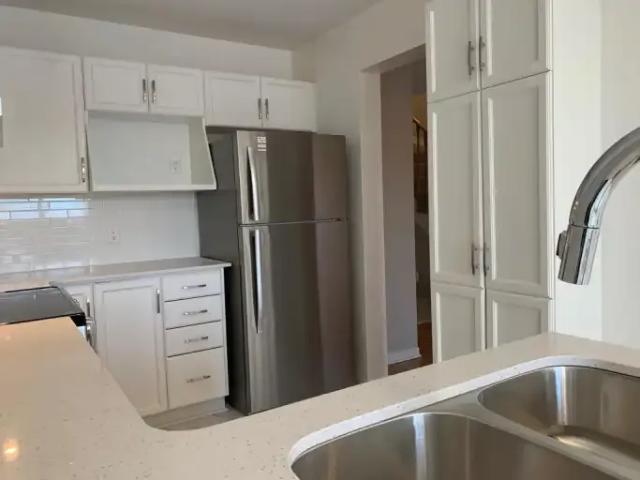 Townhouse for rent in Mulhurst Bay, Ontario