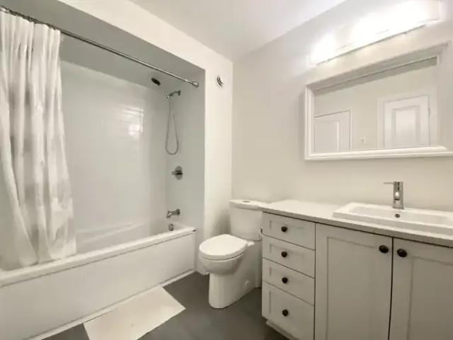 Townhouse for rent in Mulhurst Bay, Ontario
