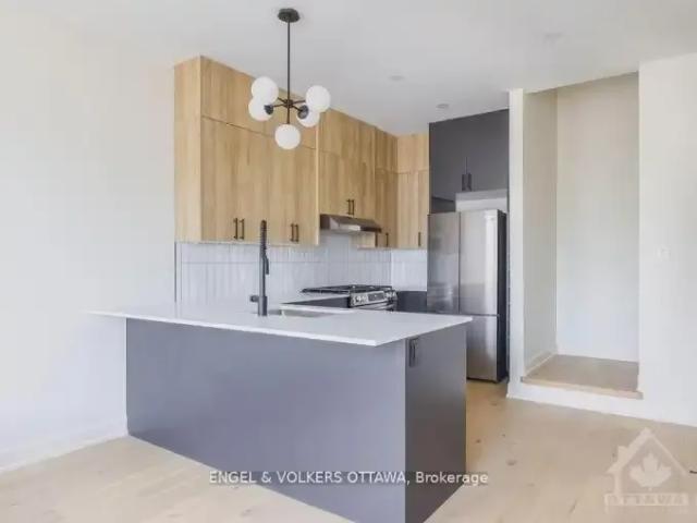 Townhouse for rent in Mulhurst Bay, Ontario