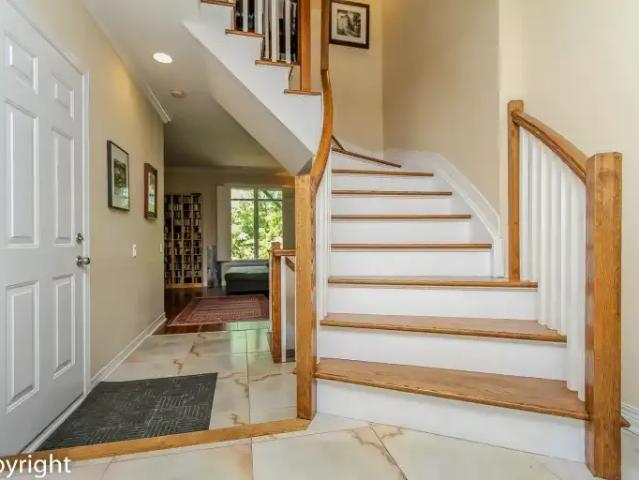Townhouse for rent in Mulhurst Bay, Ontario