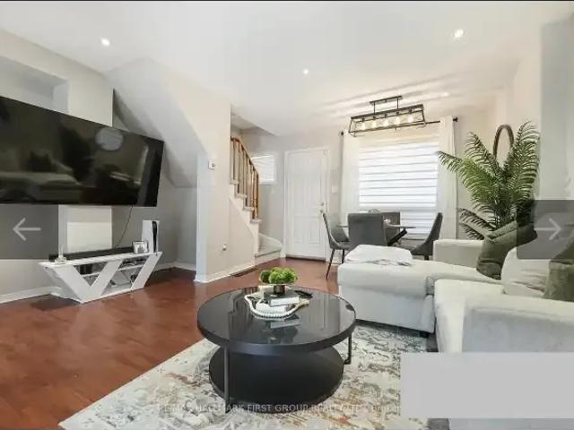 Townhouse for rent in Durham, Ontario