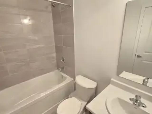 Townhouse for rent in Durham, Ontario