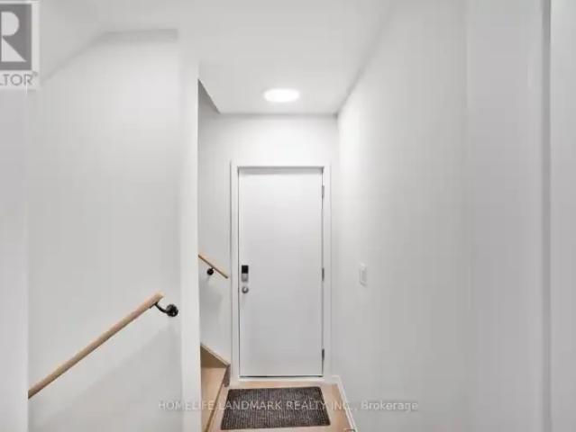 Townhouse for rent in Headford, Richmond Hill