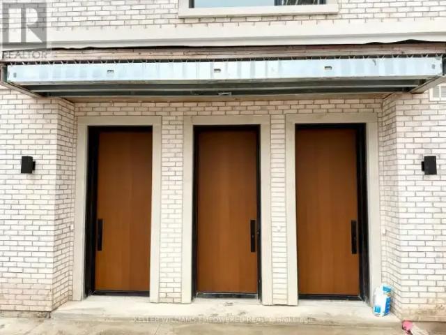 Townhouse for rent in Richmond Hill, Golden Horseshoe