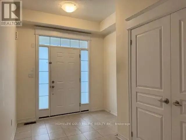 Townhouse for rent in Oak Ridges, Richmond Hill