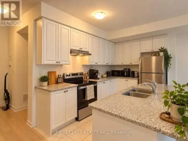 Townhouse for rent in Richmond Hill, Golden Horseshoe