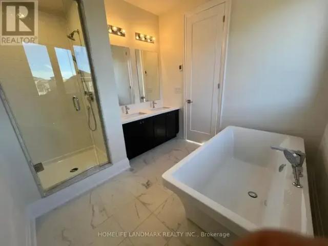 Townhouse for rent in Richmond Hill