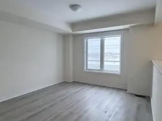 Townhouse for rent in Richmond Hill