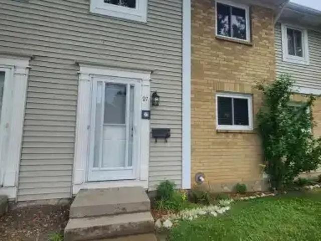 Townhouse for rent in St. Catharines, Golden Horseshoe