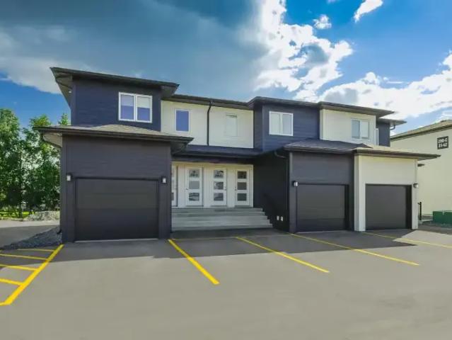 Townhouse for rent in Ste. Anne, Manitoba