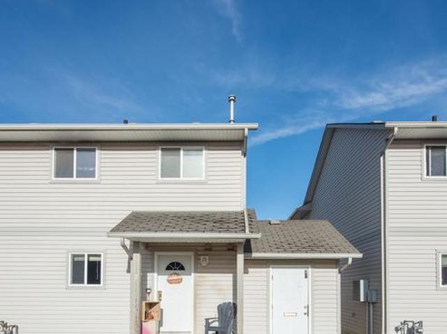 Townhouse for rent in Stony Plain