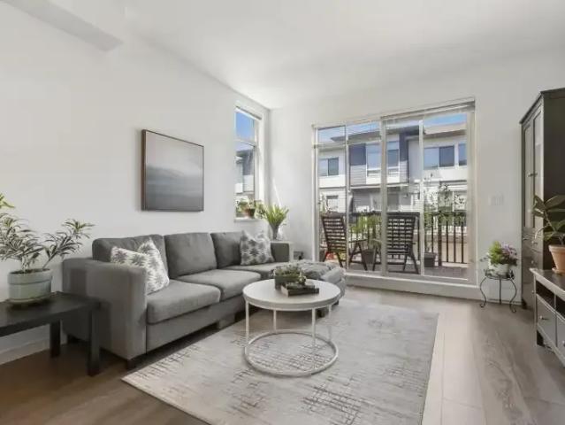 Townhouse for rent in Surrey, British Columbia