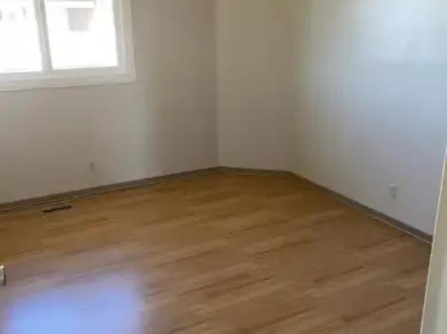 Townhouse for rent in Swan Hills, Alberta