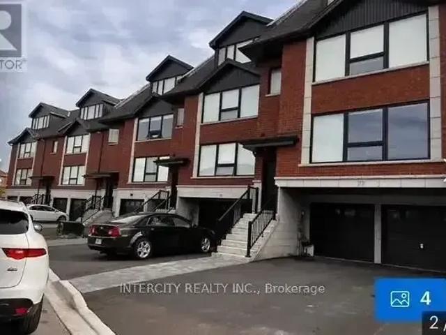 Townhouse for rent in Vaughan