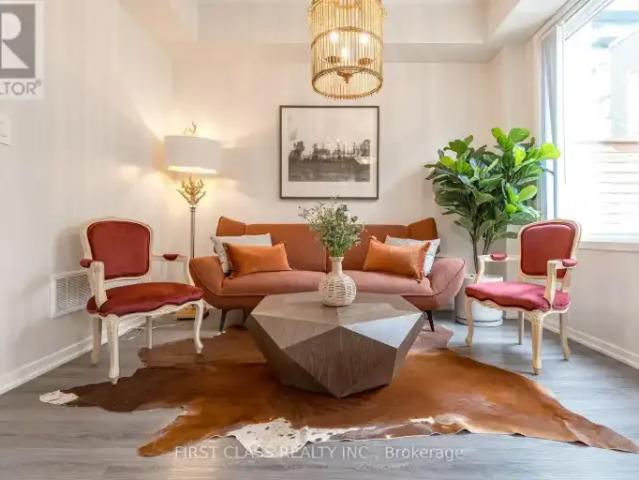Townhouse for rent in Vaughan Metropolitan Centre, Vaughan
