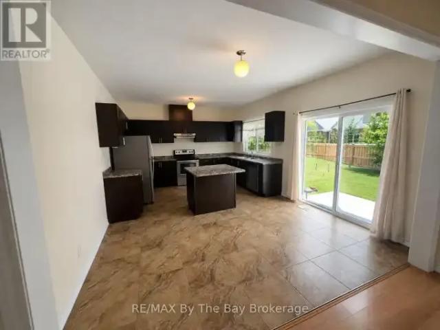 Townhouse for rent in Wasaga Beach, Ontario