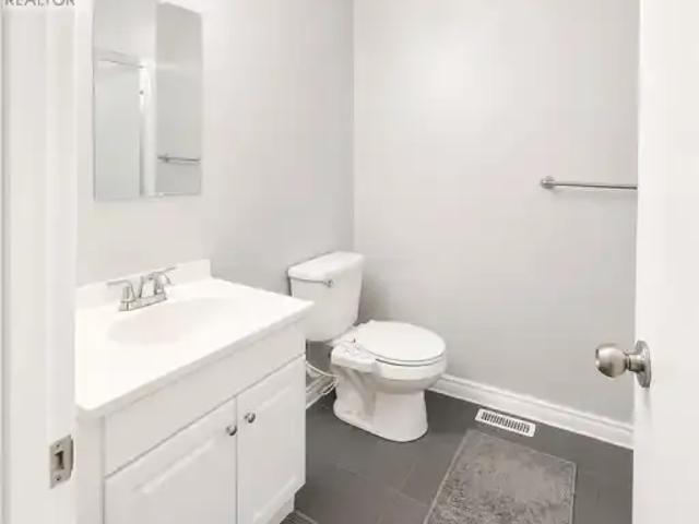 Townhouse for rent in Waterloo, Ontario
