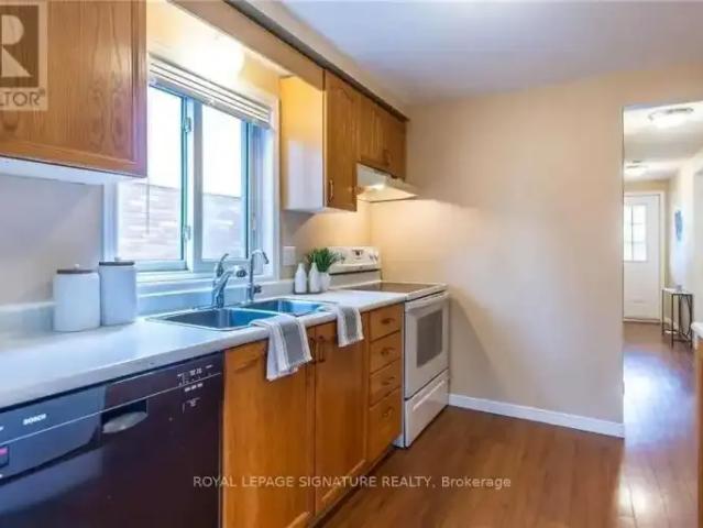 Townhouse for rent in Waterloo, Ontario