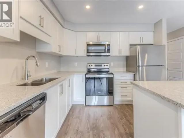 Townhouse for rent in Waterloo, Ontario