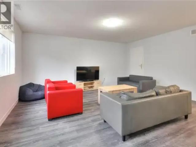 Townhouse for rent in Waterloo, Ontario