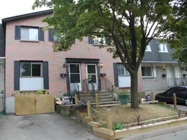 Townhouse for rent in Niagara, Ontario