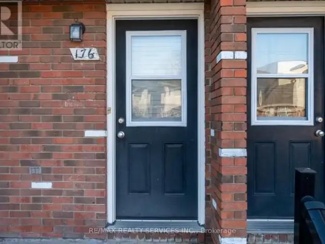 Townhouse for rent in Niagara, Ontario