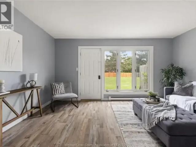 Townhouse for rent in Maidstone, Ontario