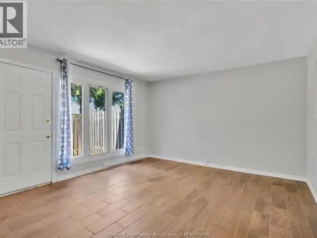 Townhouse for rent in Forest Glade, Windsor