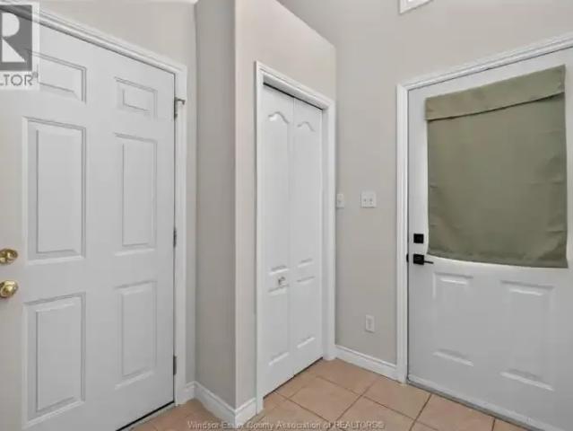 Townhouse for rent in Maidstone, Ontario
