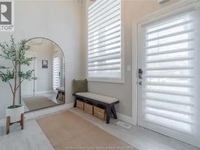 Townhouse for rent in East Riverside, Southwestern Ontario