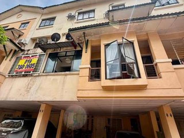 Townhouse for sale in Country Heights Damansara, Kuala Lumpur