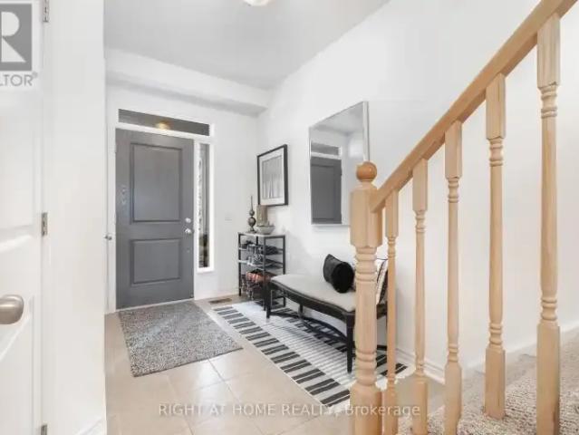 Townhouse for rent in Burlington, Ontario