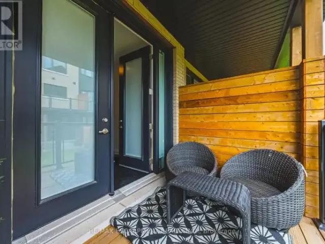 Townhouse for rent in Burlington, Ontario