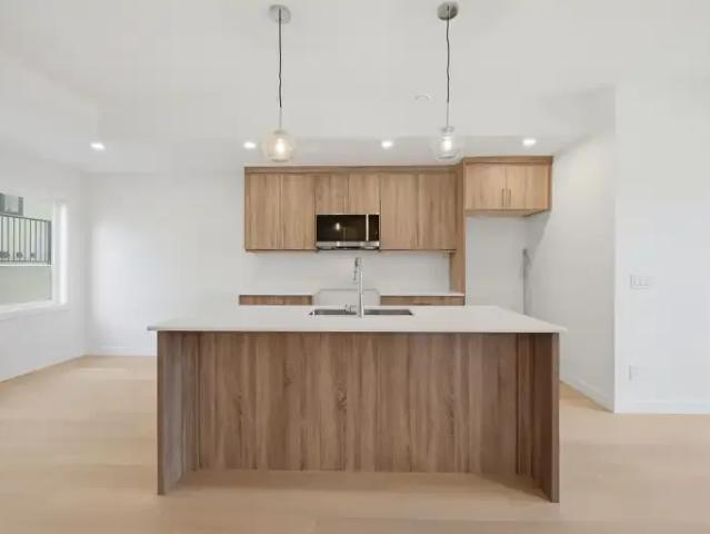 Townhouse for rent in Northwest, Alberta