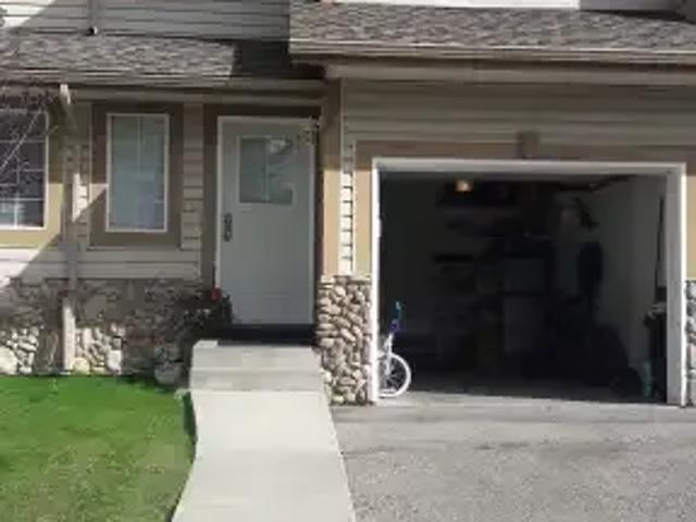 Townhouse for rent in Northwest, Alberta