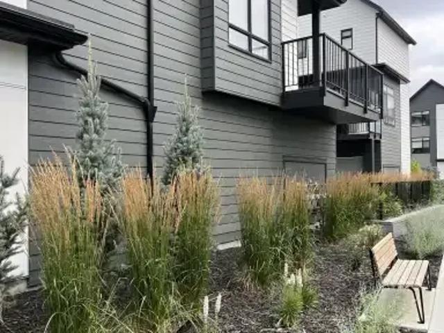 Townhouse for rent in Northwest, Alberta
