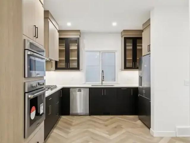 Townhouse for rent in Northwest, Alberta