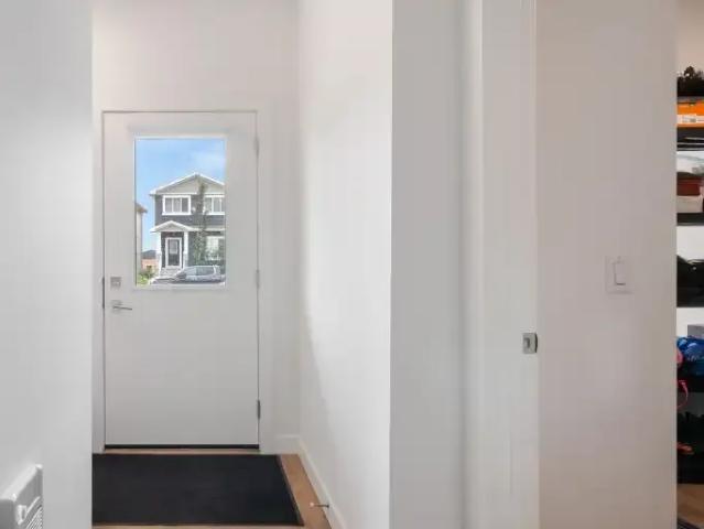 Townhouse for rent in Chestermere, Alberta